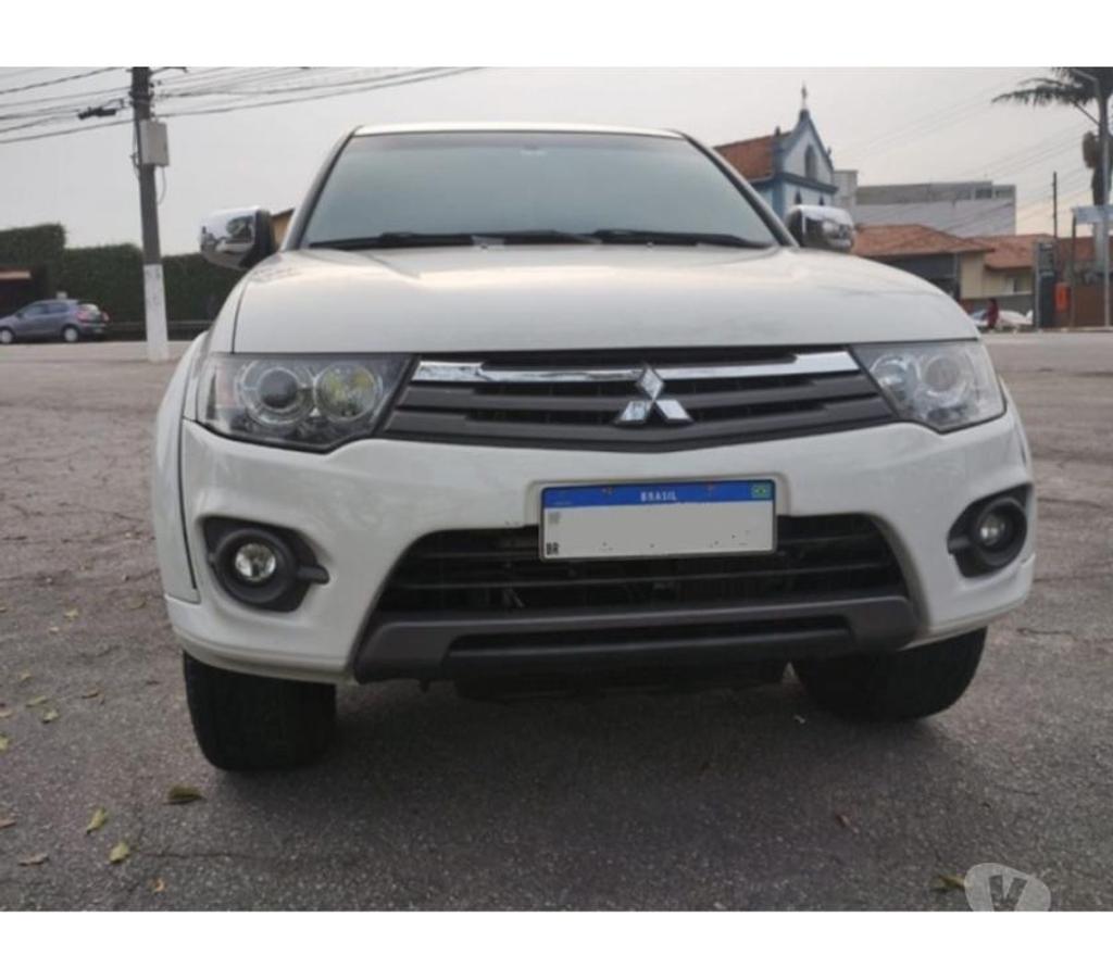 MITSUBISHI TRITON L 200 ANO 2015 ( UNICO DONO )